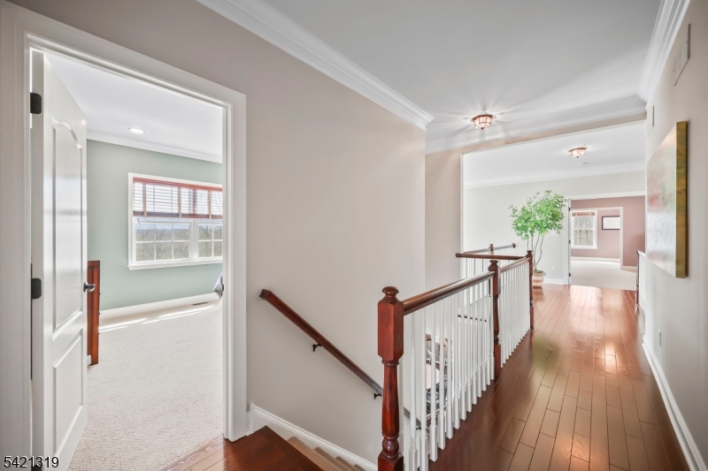 12 Skyline Dr
