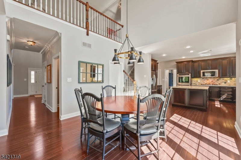 12 Skyline Dr