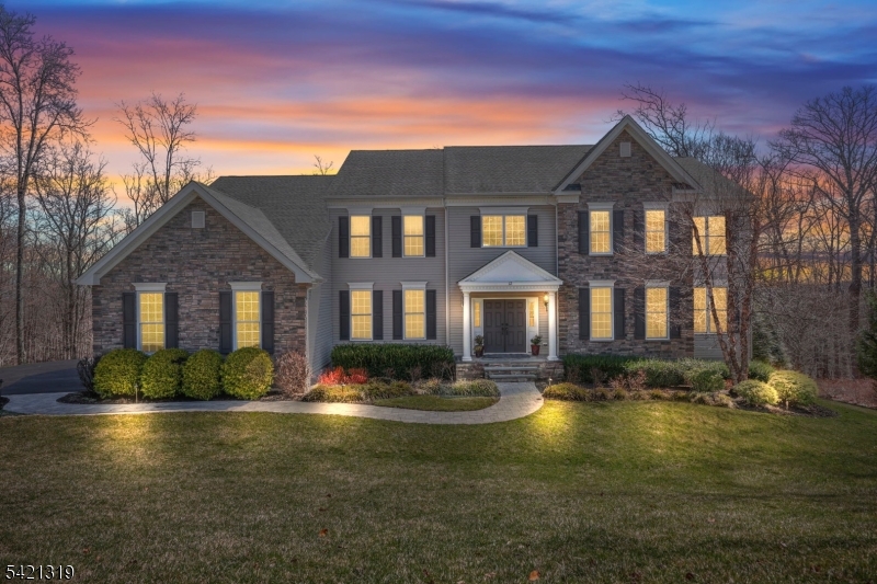 12 Skyline Dr