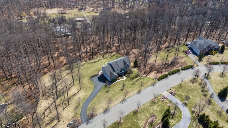 12 Skyline Dr