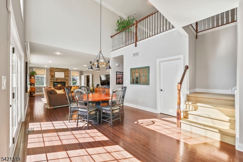 12 Skyline Dr