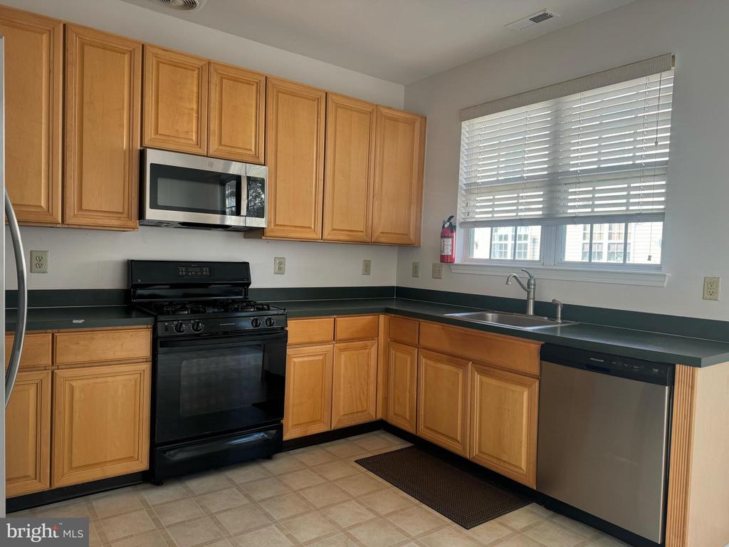 9104 BLUE HERON COURT