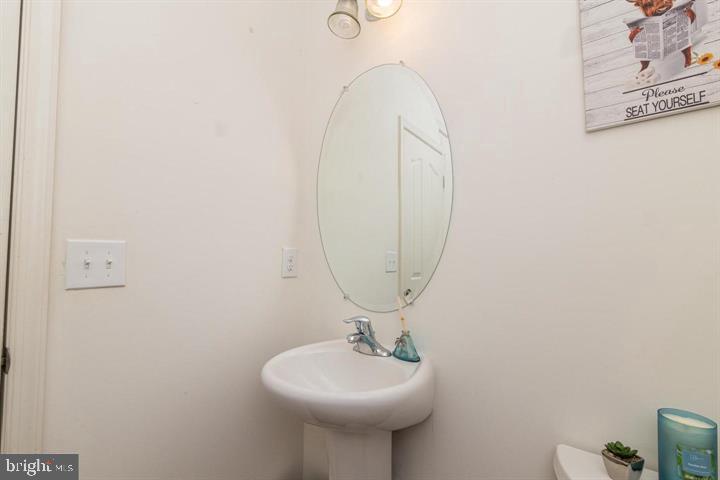109 CREEKSIDE WAY