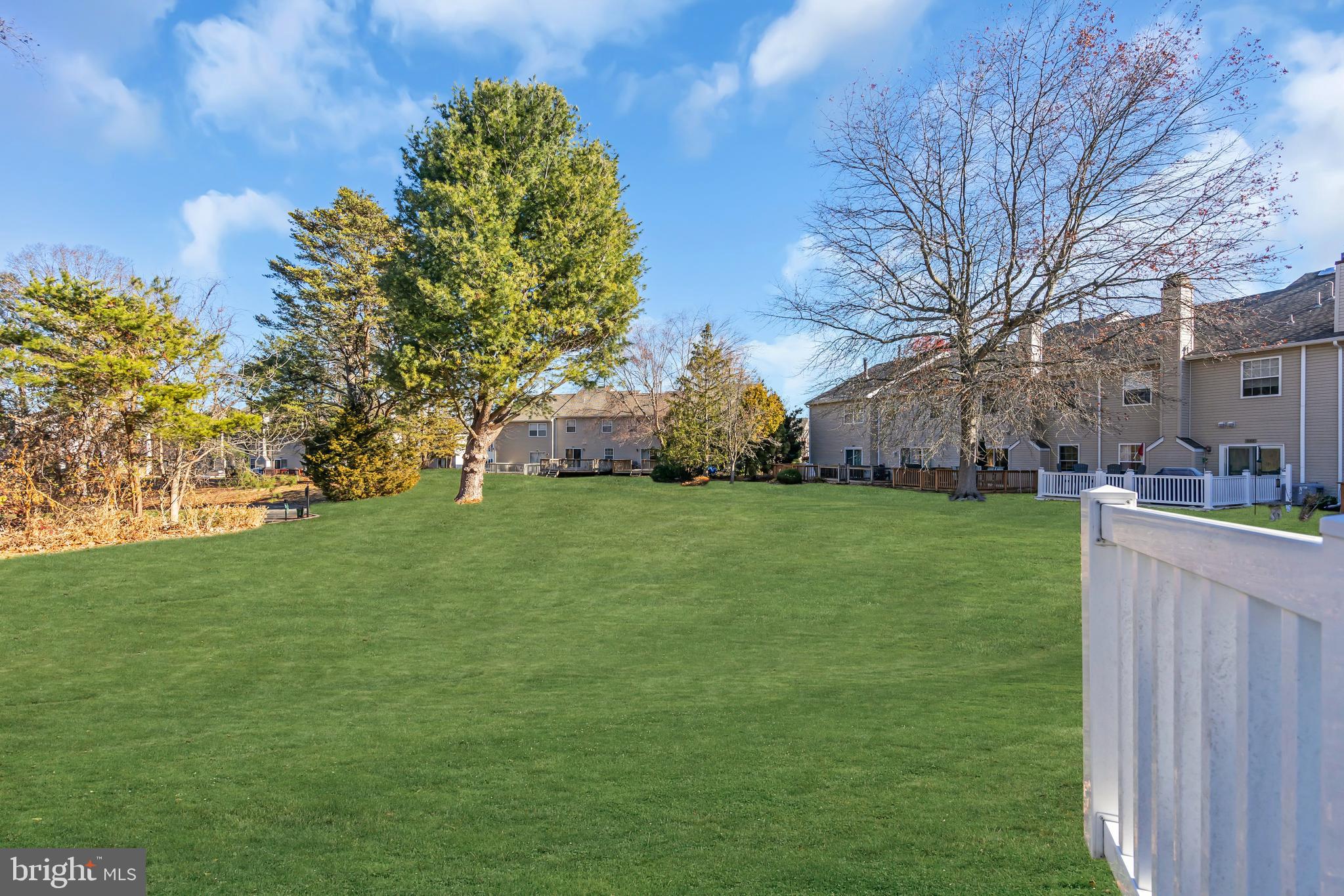 21 VALLEYBROOK COURT
