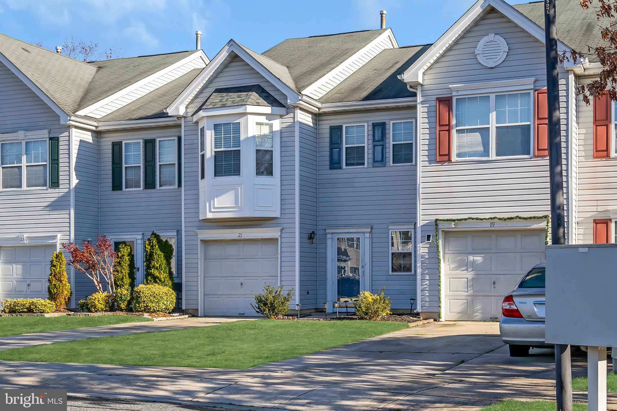 21 VALLEYBROOK COURT