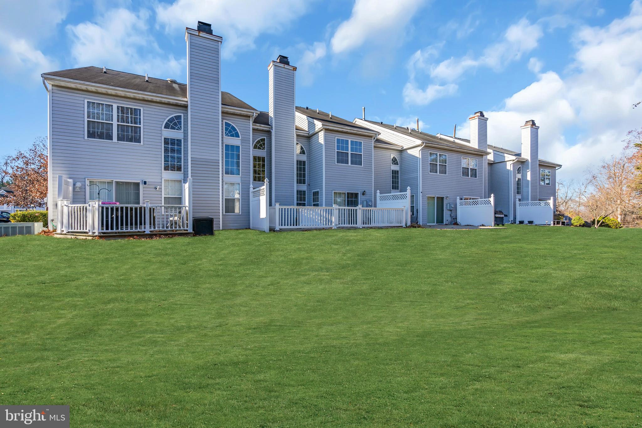 21 VALLEYBROOK COURT
