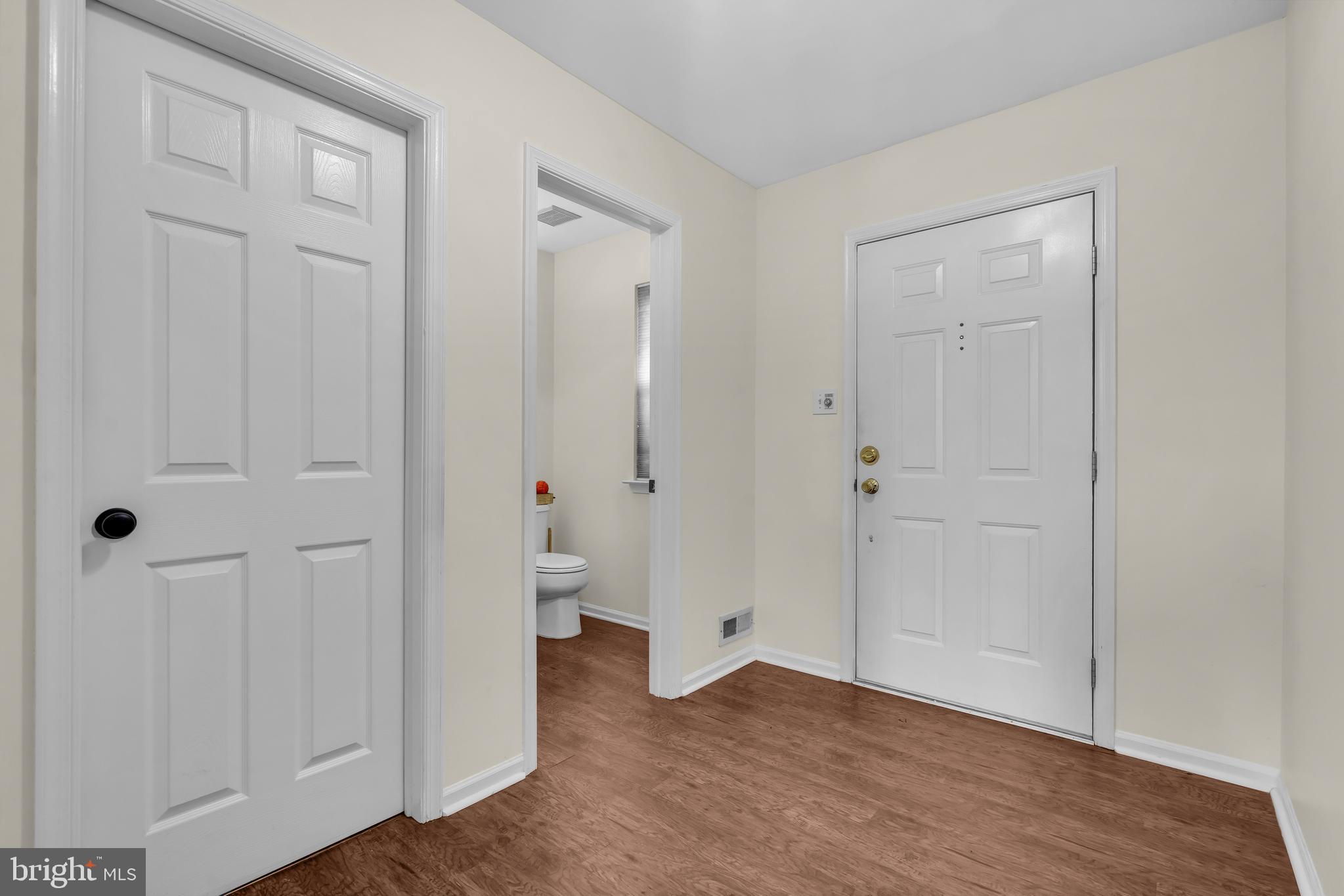 21 VALLEYBROOK COURT