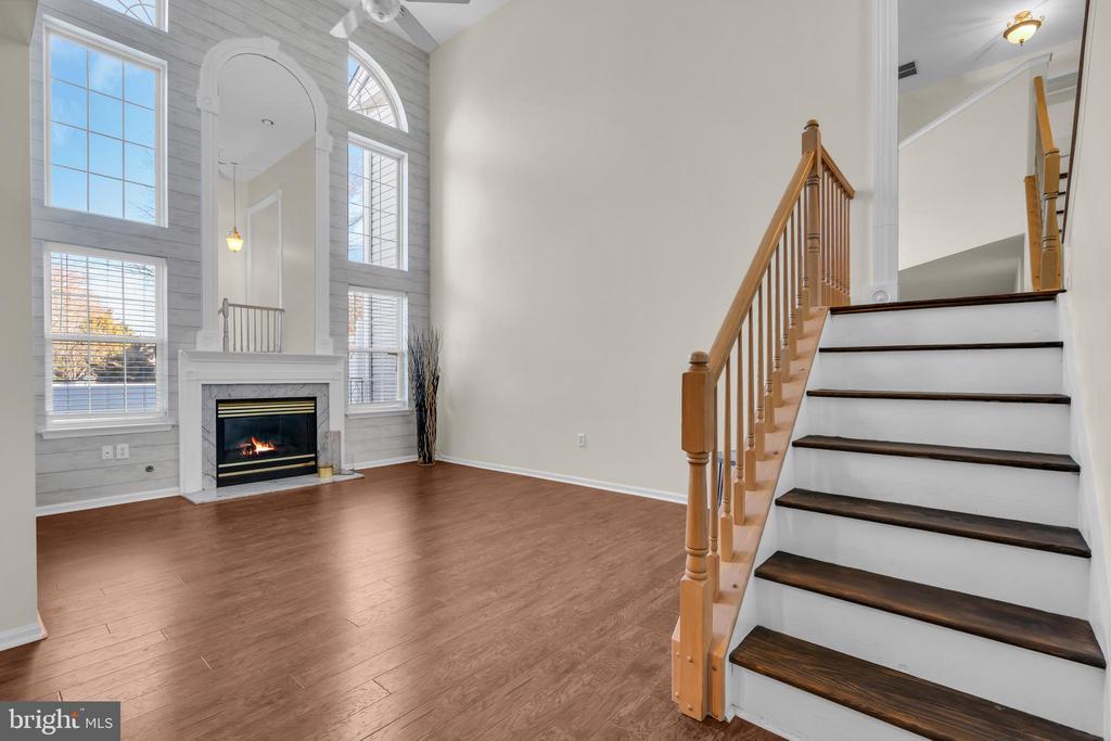 21 VALLEYBROOK COURT