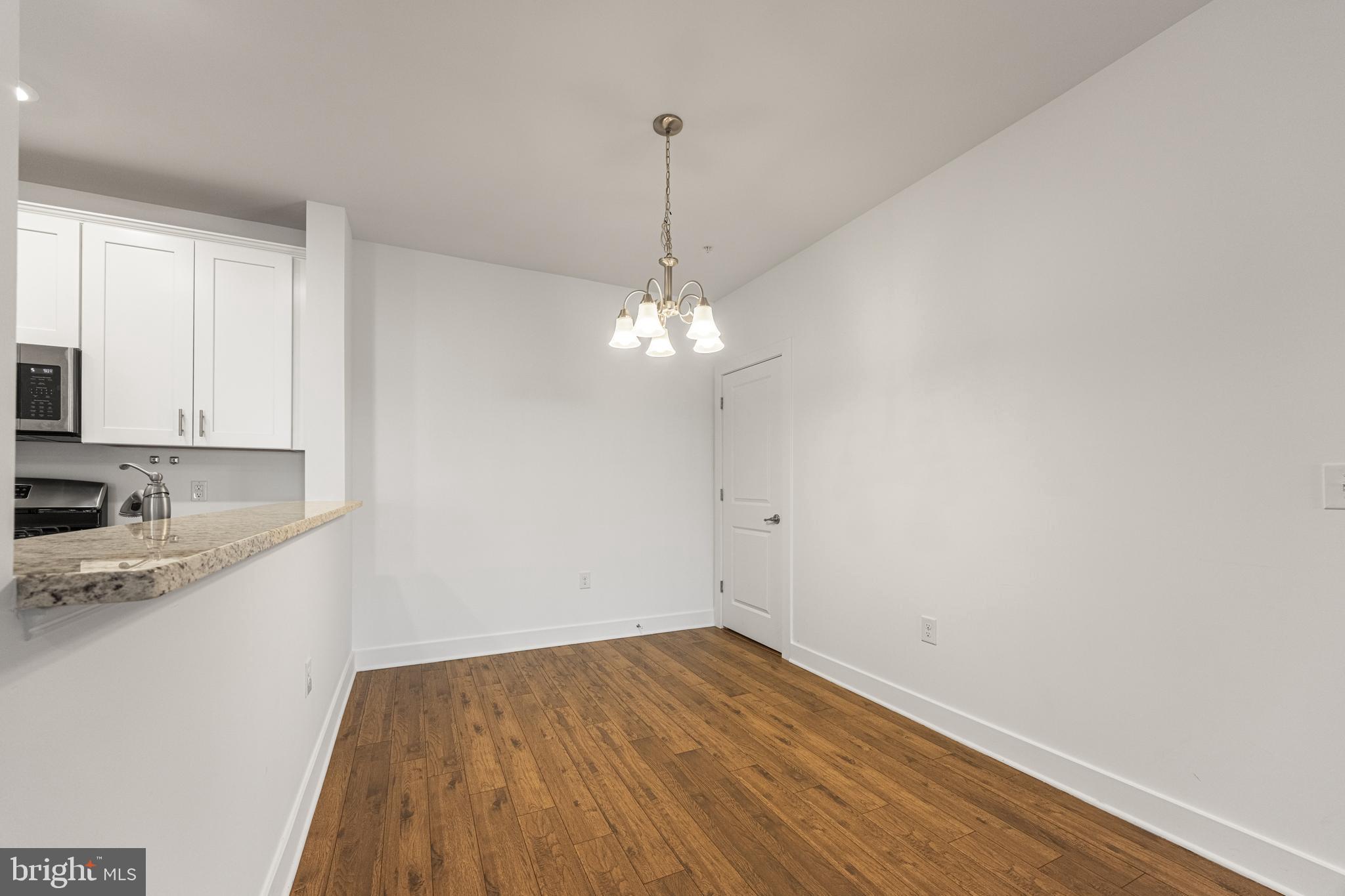 527 TAVERN ROAD