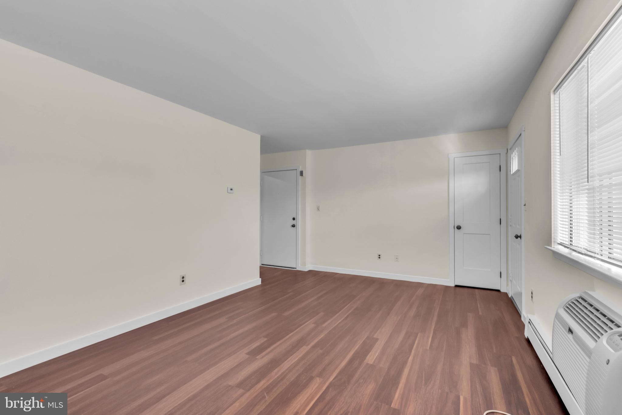 1228 CRICKET LANE