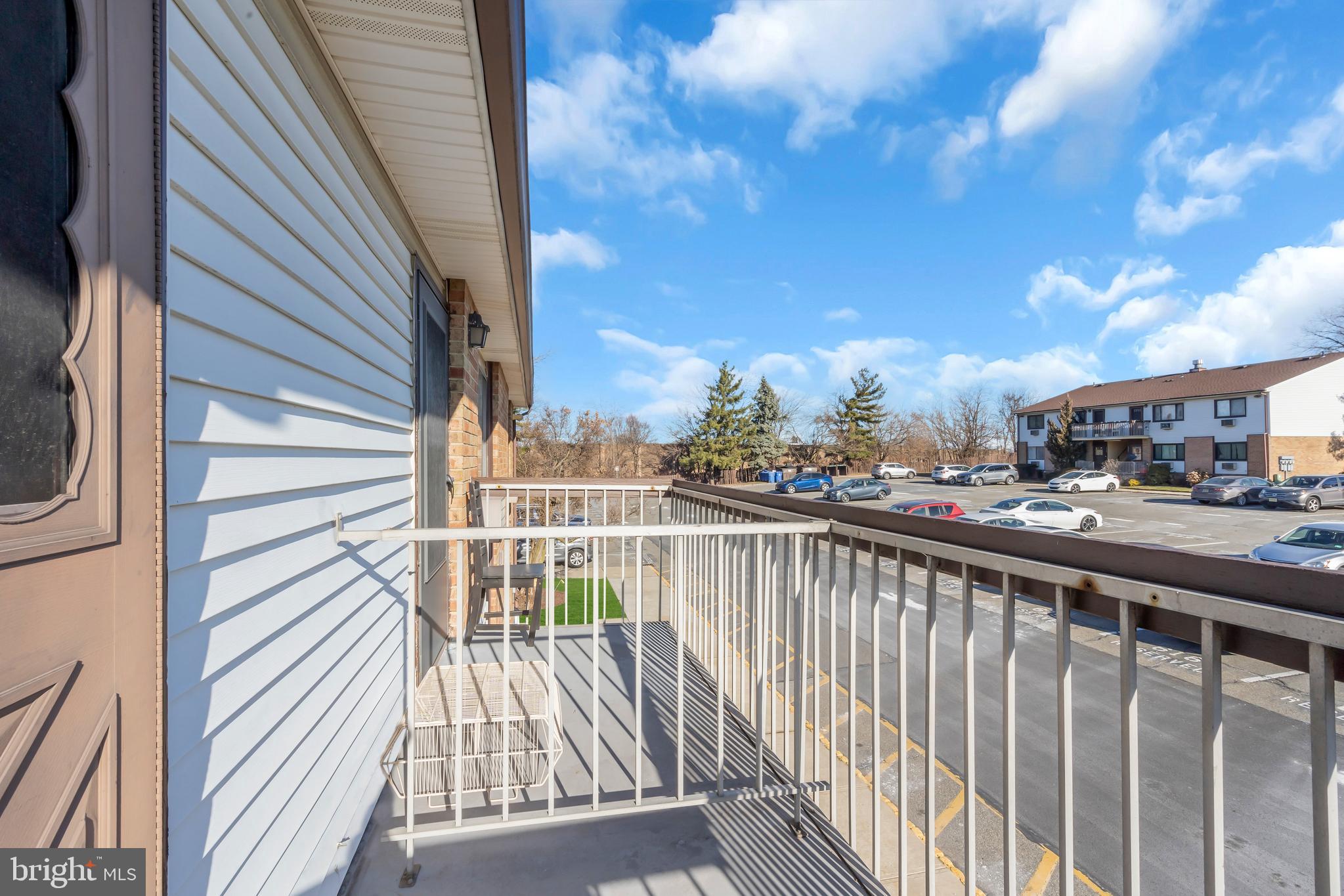 1228 CRICKET LANE