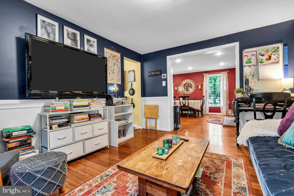 12 STAGECOACH DRIVE