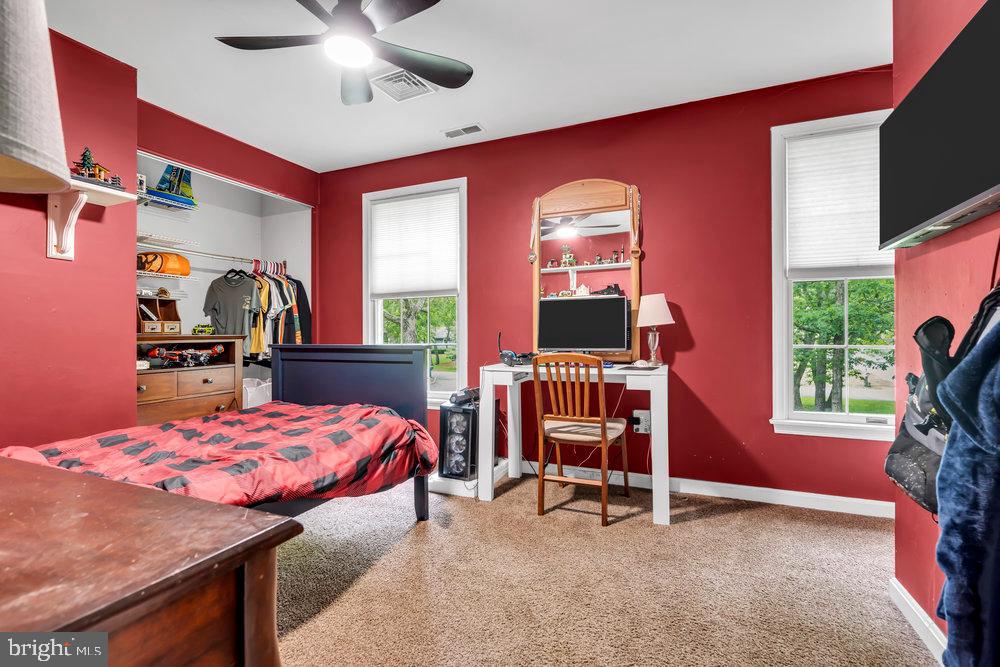 12 STAGECOACH DRIVE