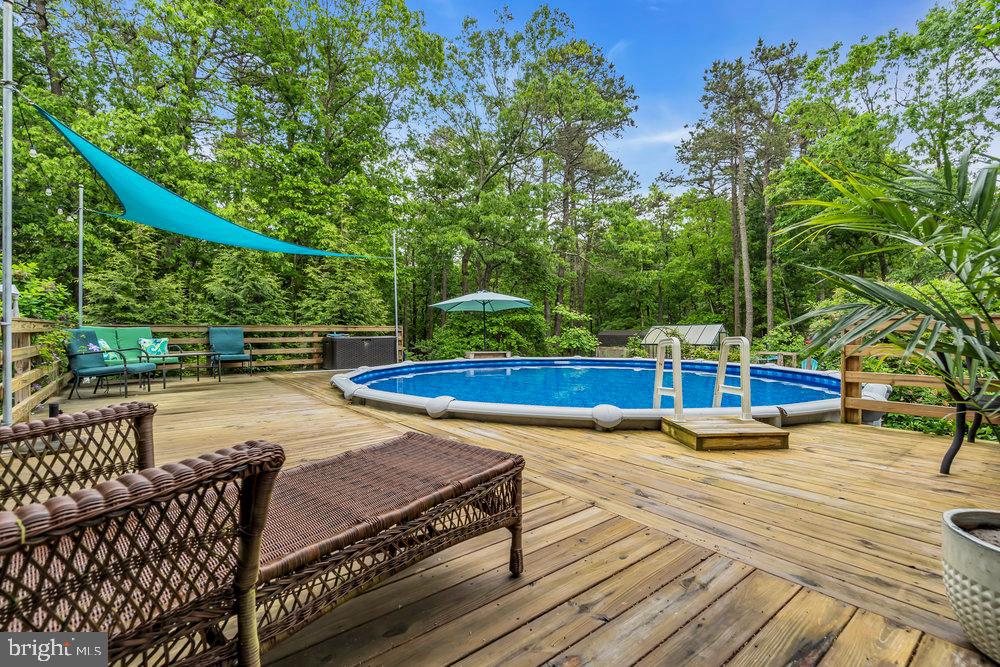 12 STAGECOACH DRIVE