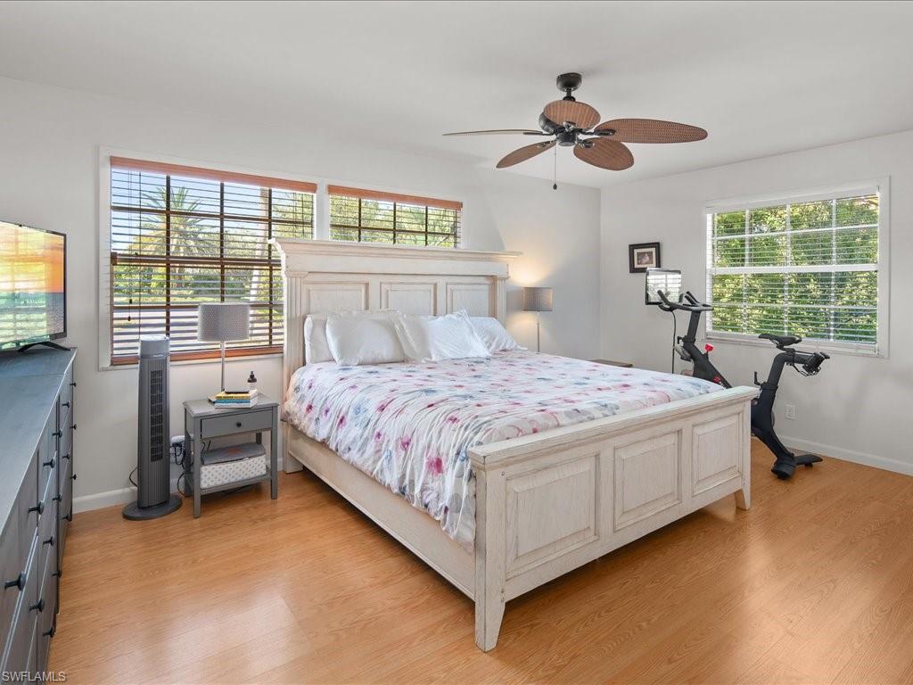 500 Ridge DR