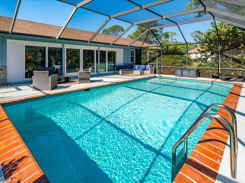 500 Ridge DR