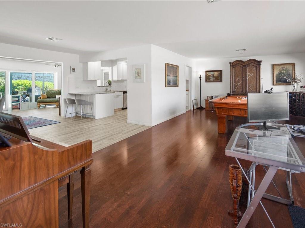 500 Ridge DR