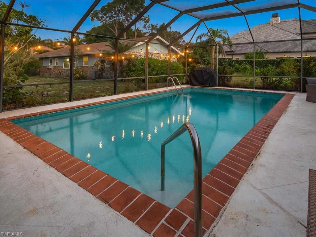 500 Ridge DR
