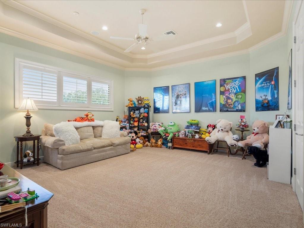 741 Hickory RD