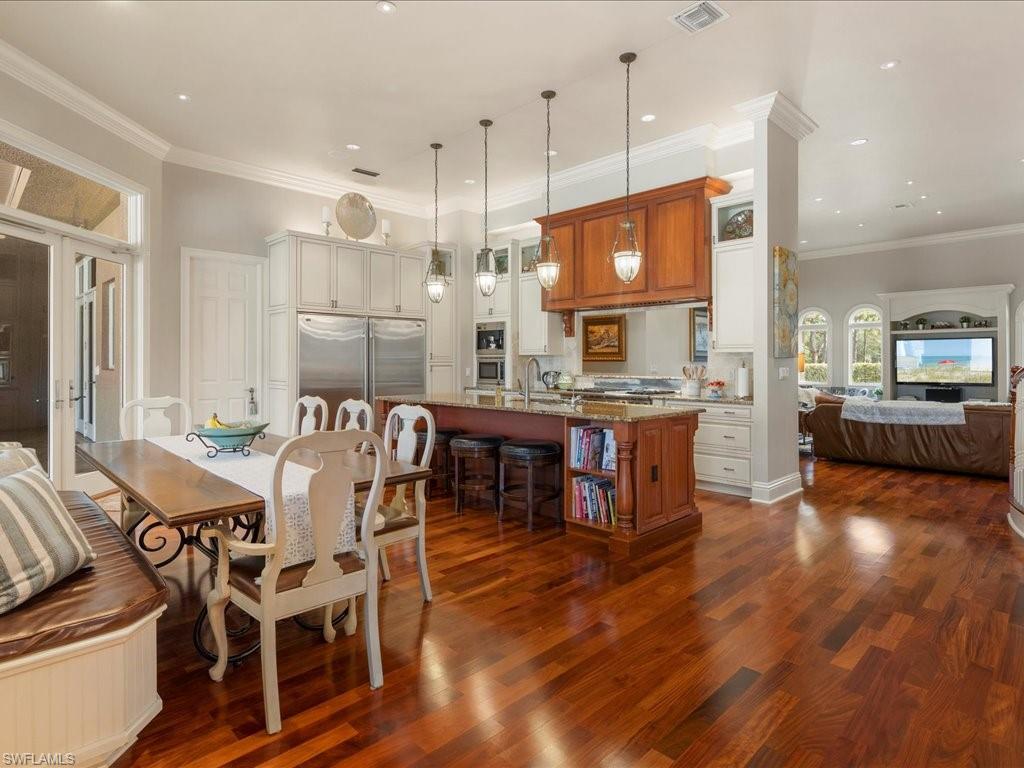 741 Hickory RD