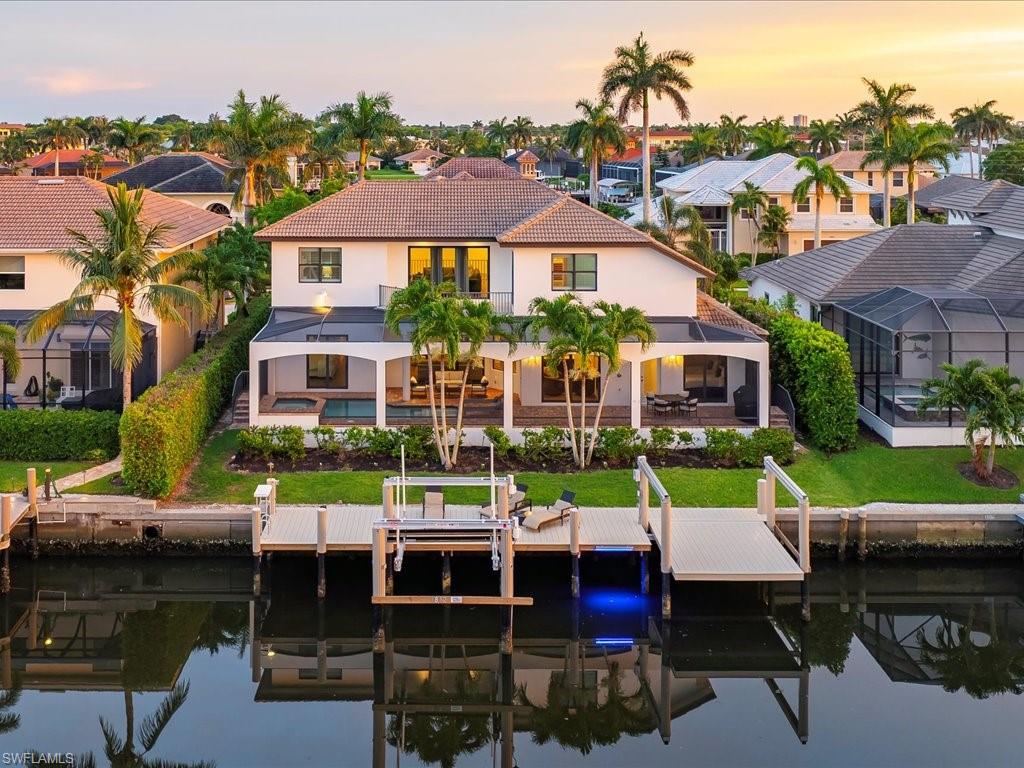 1812 Maywood CT