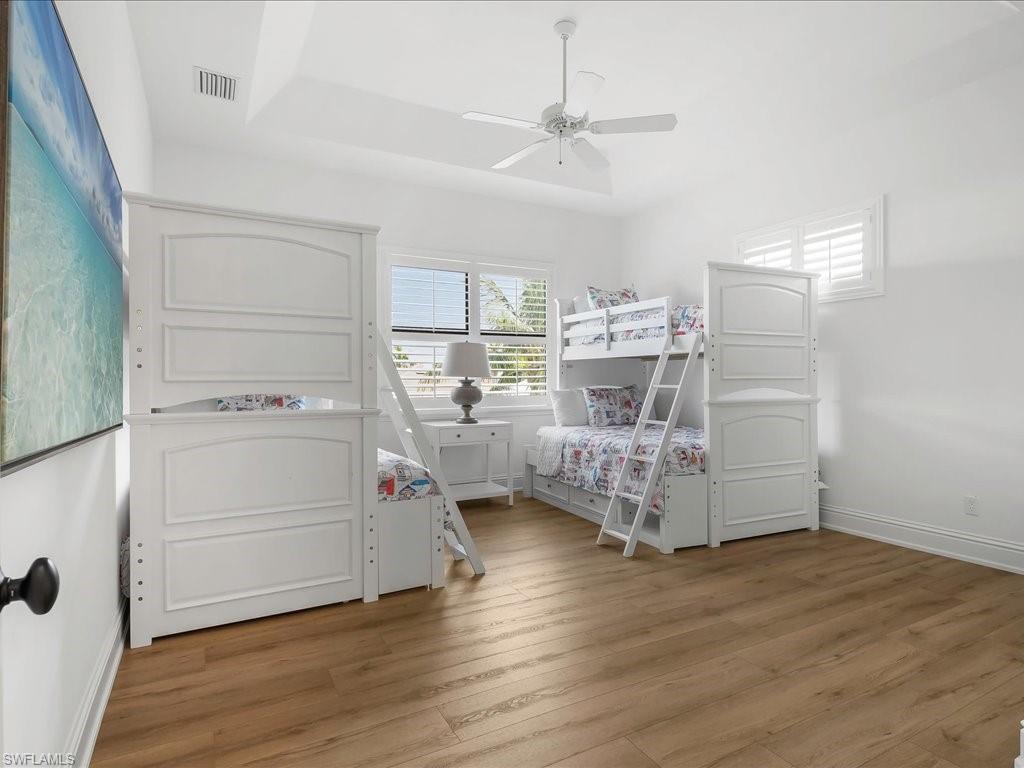 1812 Maywood CT