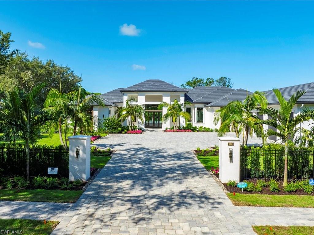 208 Hickory RD