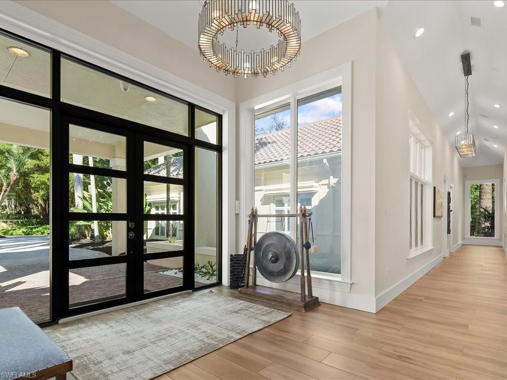656 Hickory RD, NAPLES