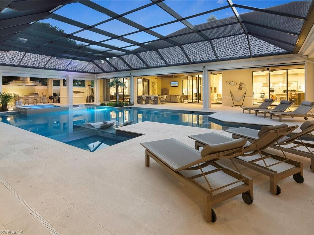 656 Hickory RD, NAPLES