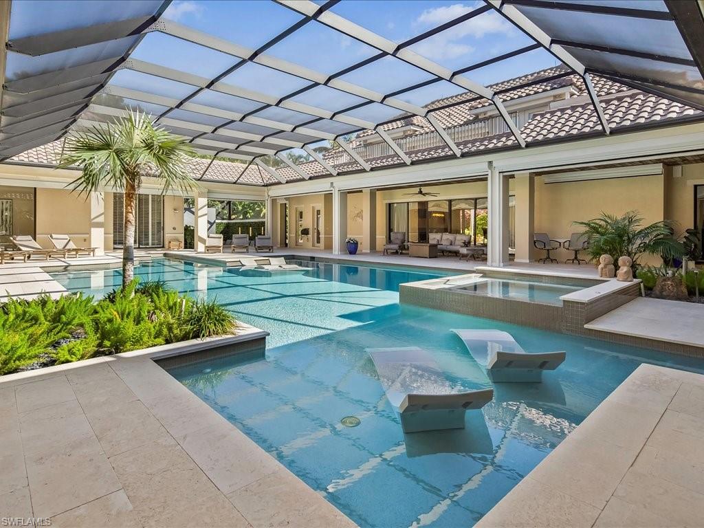656 Hickory RD, NAPLES