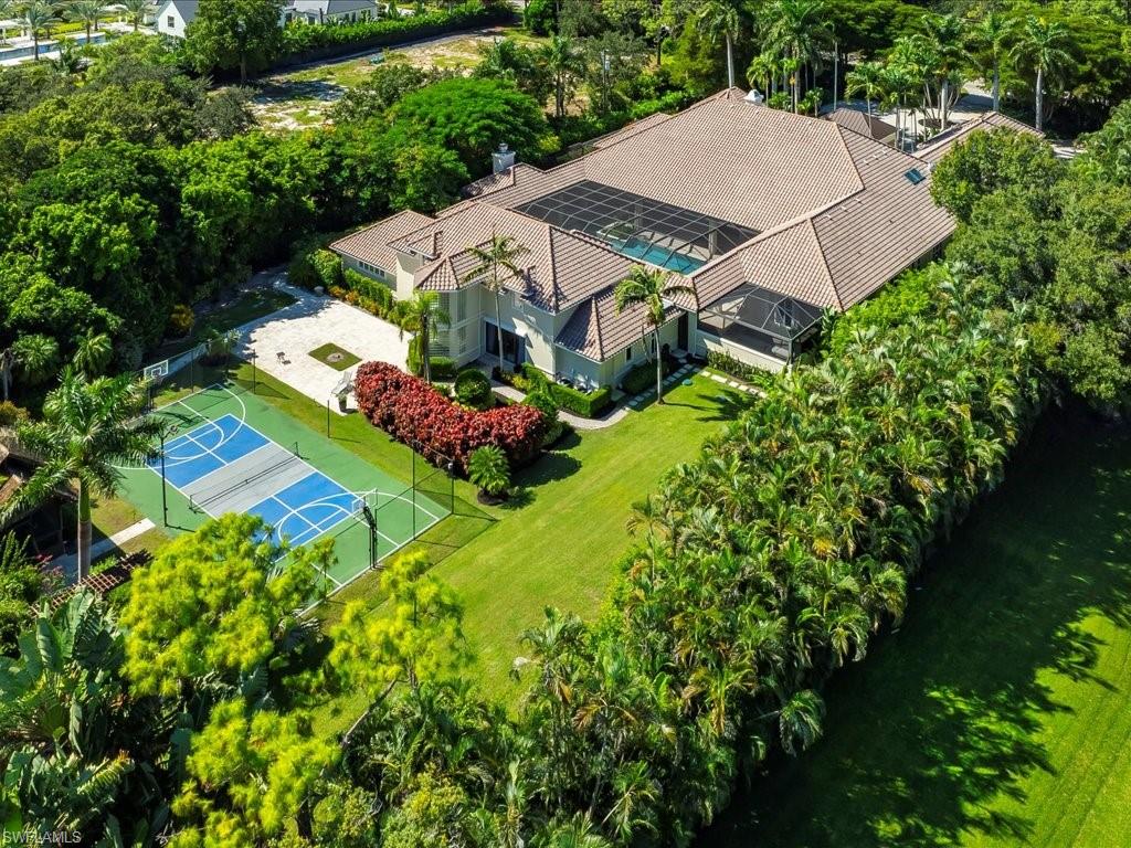 656 Hickory RD, NAPLES