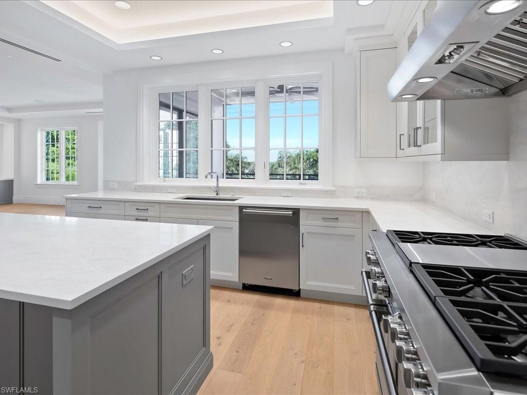 745 12th AVE S # 102