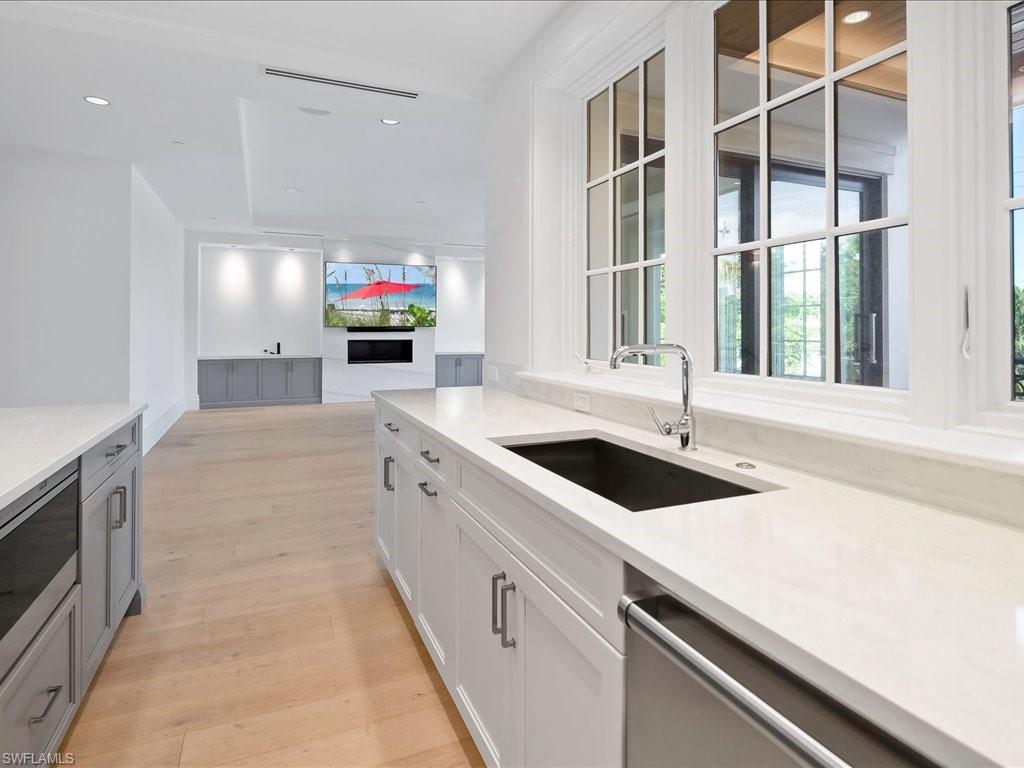 745 12th AVE S # 102