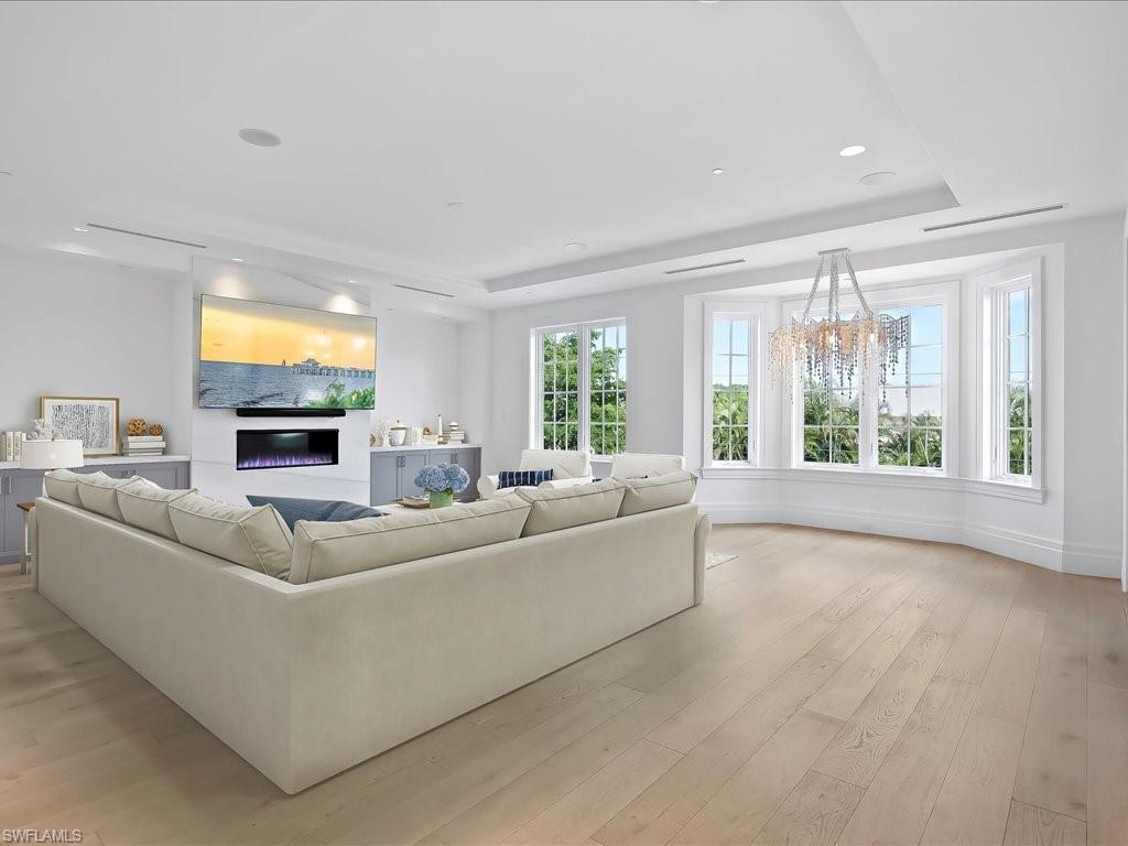 745 12th AVE S # 102