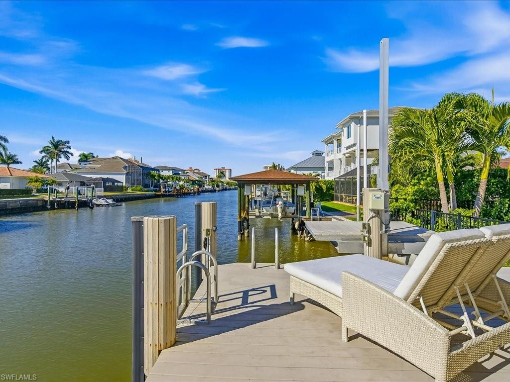 360 Heron AVE