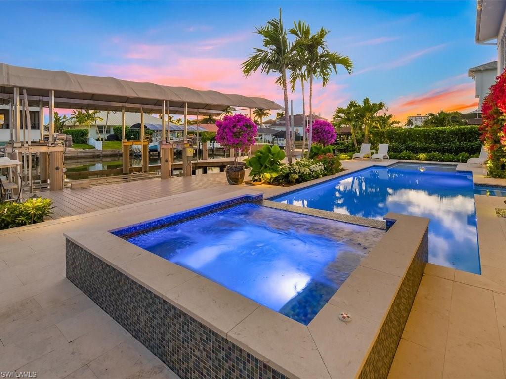 360 Heron AVE