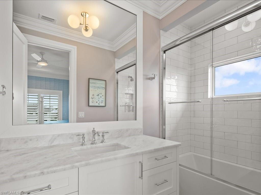 360 Heron AVE