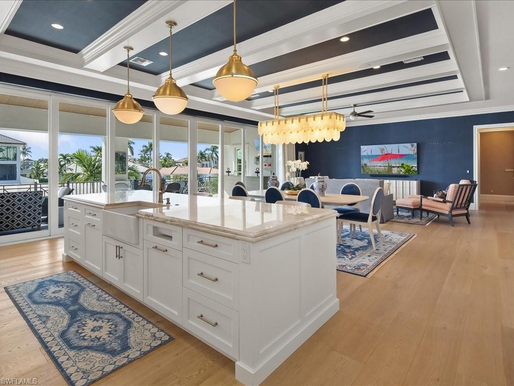 360 Heron AVE