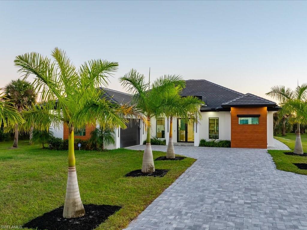 424 Shady Hollow BLVD W