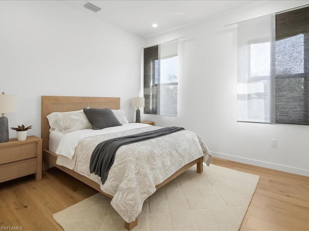 424 Shady Hollow BLVD W