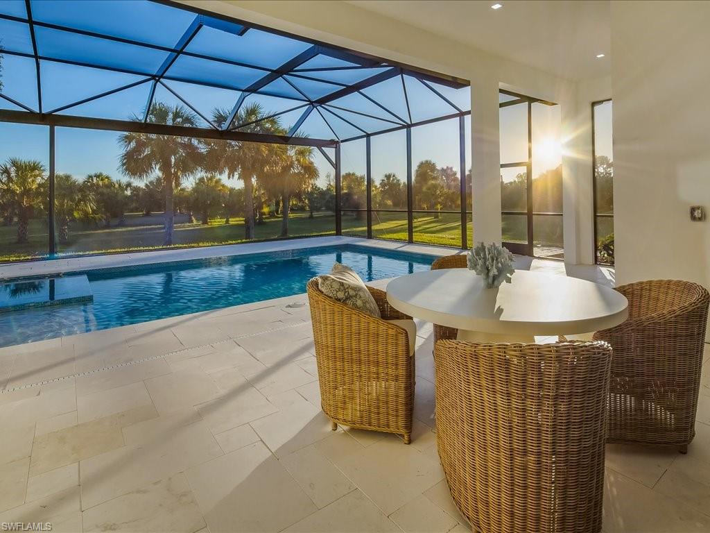 424 Shady Hollow BLVD W