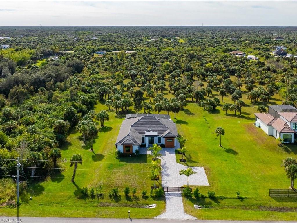 424 Shady Hollow BLVD W