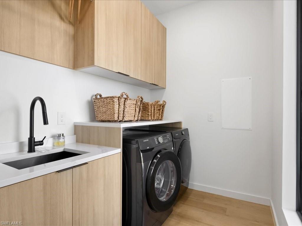 424 Shady Hollow BLVD W