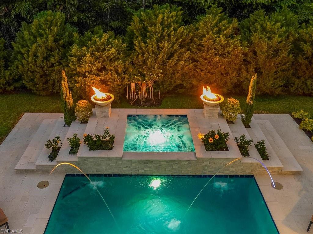 624 Ridge DR