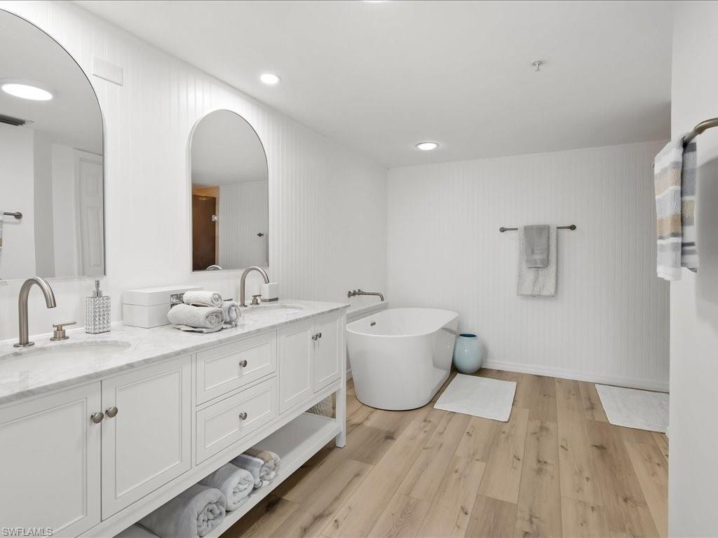 26910 Wedgewood DR # 403