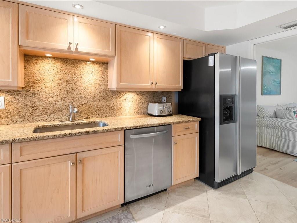 26910 Wedgewood DR # 403