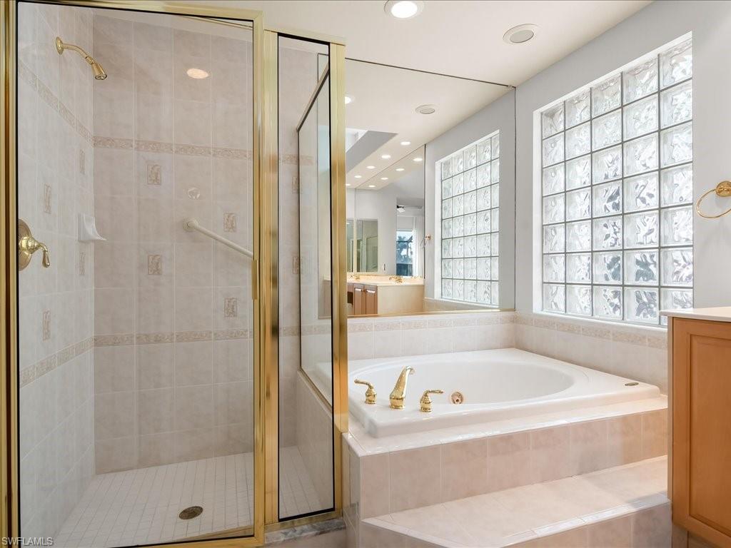 3808 Clipper Cove DR