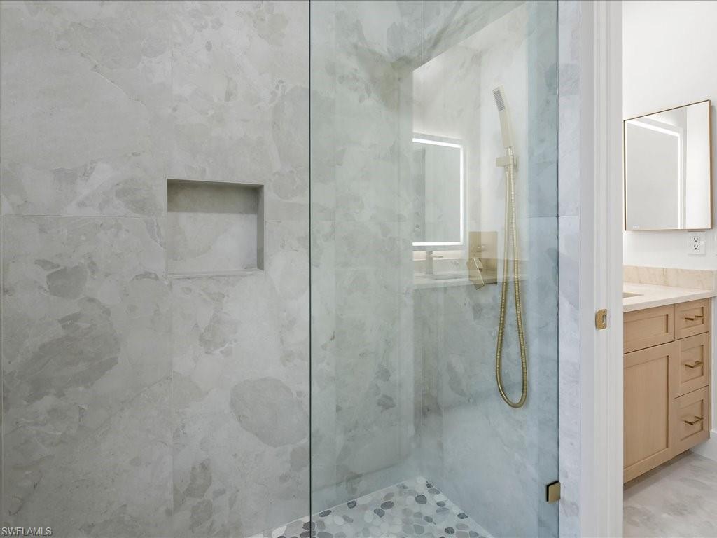 9541 Wilshire Lakes BLVD