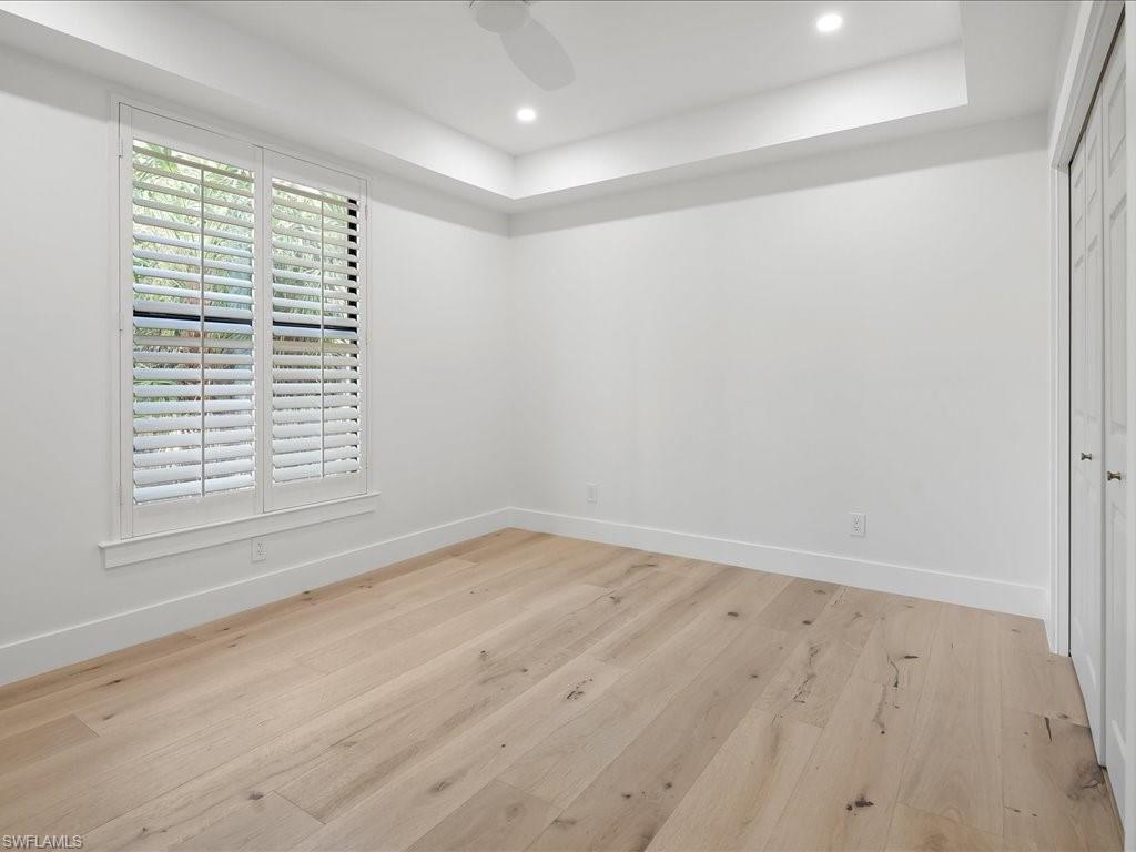 9541 Wilshire Lakes BLVD