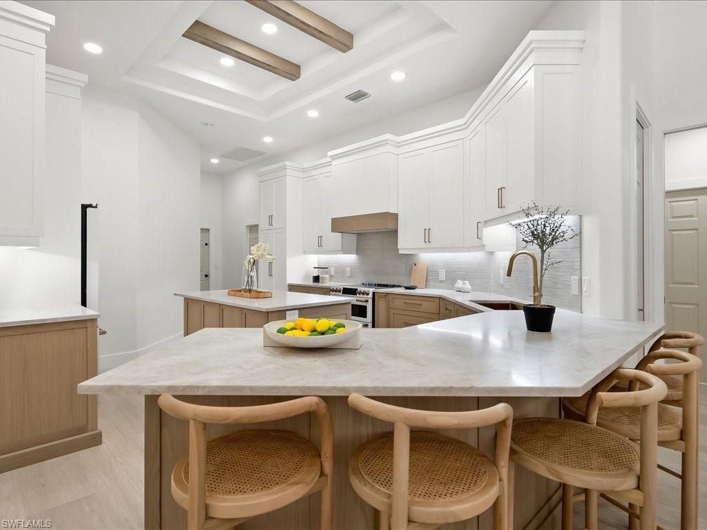 9541 Wilshire Lakes BLVD